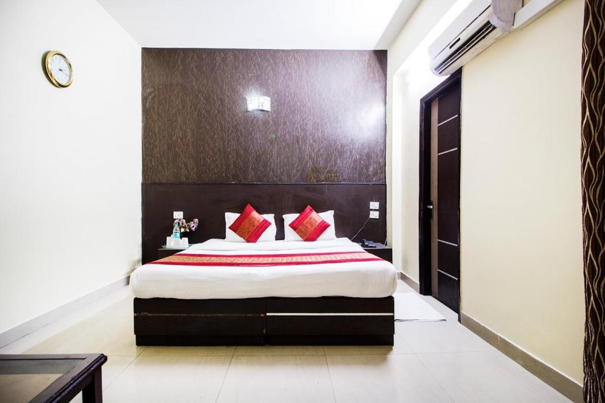 Oyo 9601 Hotel Sunshine Residency Castle Noida Eksteriør bilde